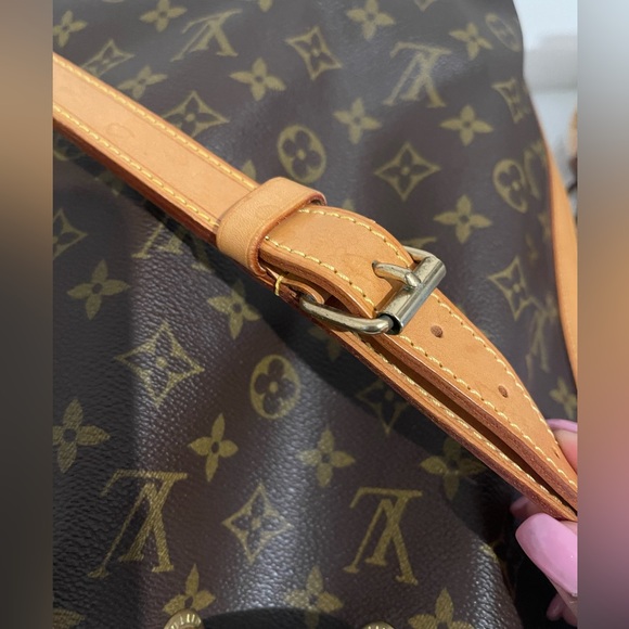Louis Vuitton Noe Bag - Picture 13 of 13